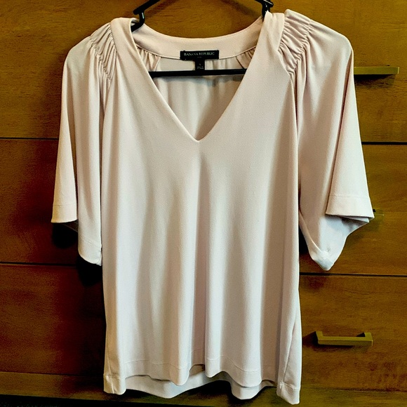 Banana Republic Tops - Banana Republic top size S